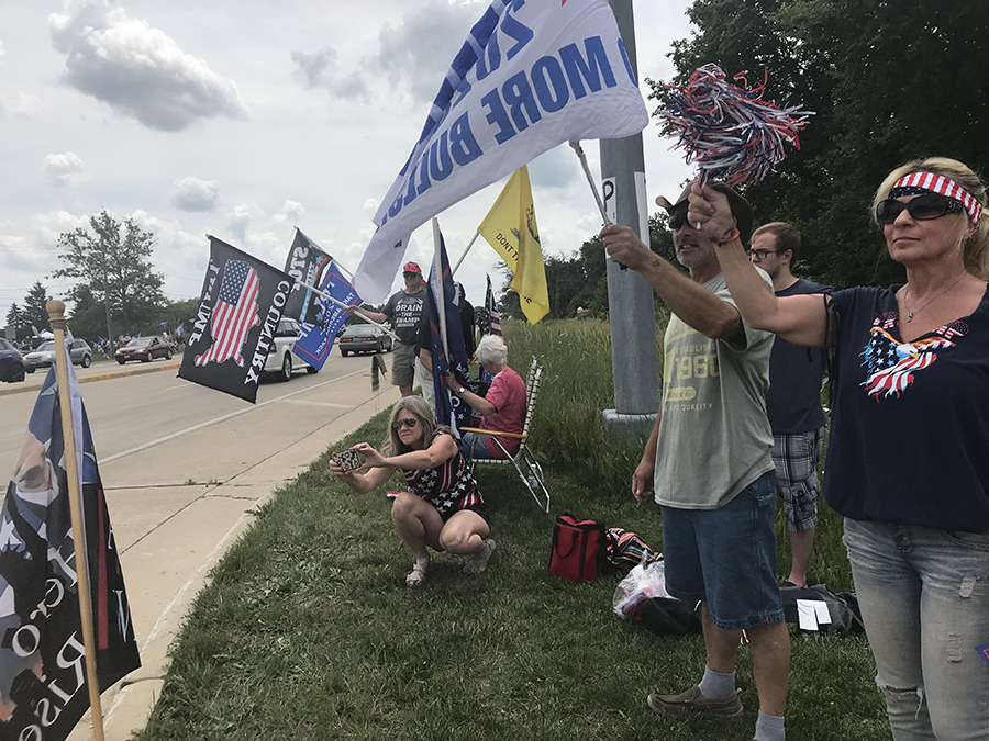 More Trump protesters on the scene