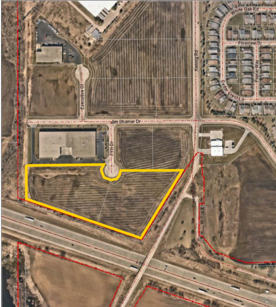 Reiche Construction submitted a plan for conceptual review of the construction of a 45,840 square foot building south of Dhamer Drive and west of Henning Road in the Huntley Corporate Park.