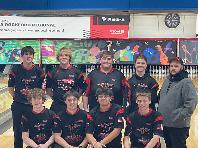 Huntley Boys Bowling Team Advances to IHSA Sectional Round with Third Place Finish