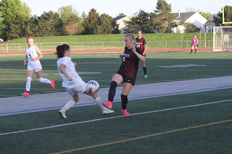 Girls soccer secures 2nd in FVC